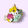FAIRE-FLAIRPIN-100-0018-flairfighter-flair-fighter-hard-enamel-pin-gold-plated-knitty-cat-front